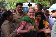 Incendio arrasa un edificio en el norte de la India y mata a 14, en su mayoría estudiantes