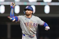 Los Rangers derrotan 4-3 a los Marlins con un doble productor de Alejandro Osuna en la octava