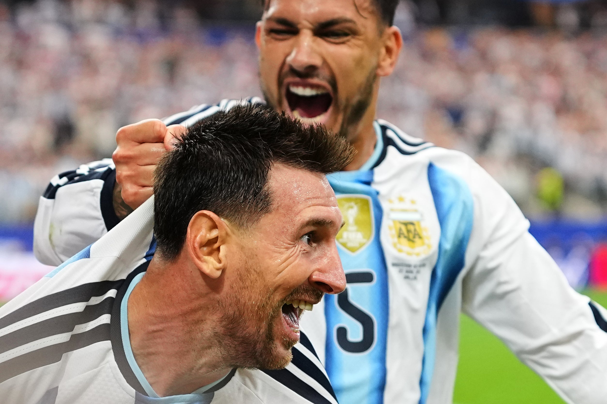 MUNDIAL-ARGENTINA-TRIBUTOS MESSI