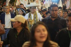 Perú: Sánchez dice que no reconocerá triunfo de Fujimori si no se anulan votos del exterior