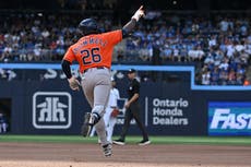 Joey Loperfido pega jonrón de 3 carreras en el undécimo y Astros vencen 9-7 a los Azulejos