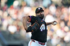 Ray limita a Atléticos a 1 carrera sucia y 2 hits en 8 entradas y Gigantes ganan 3-1