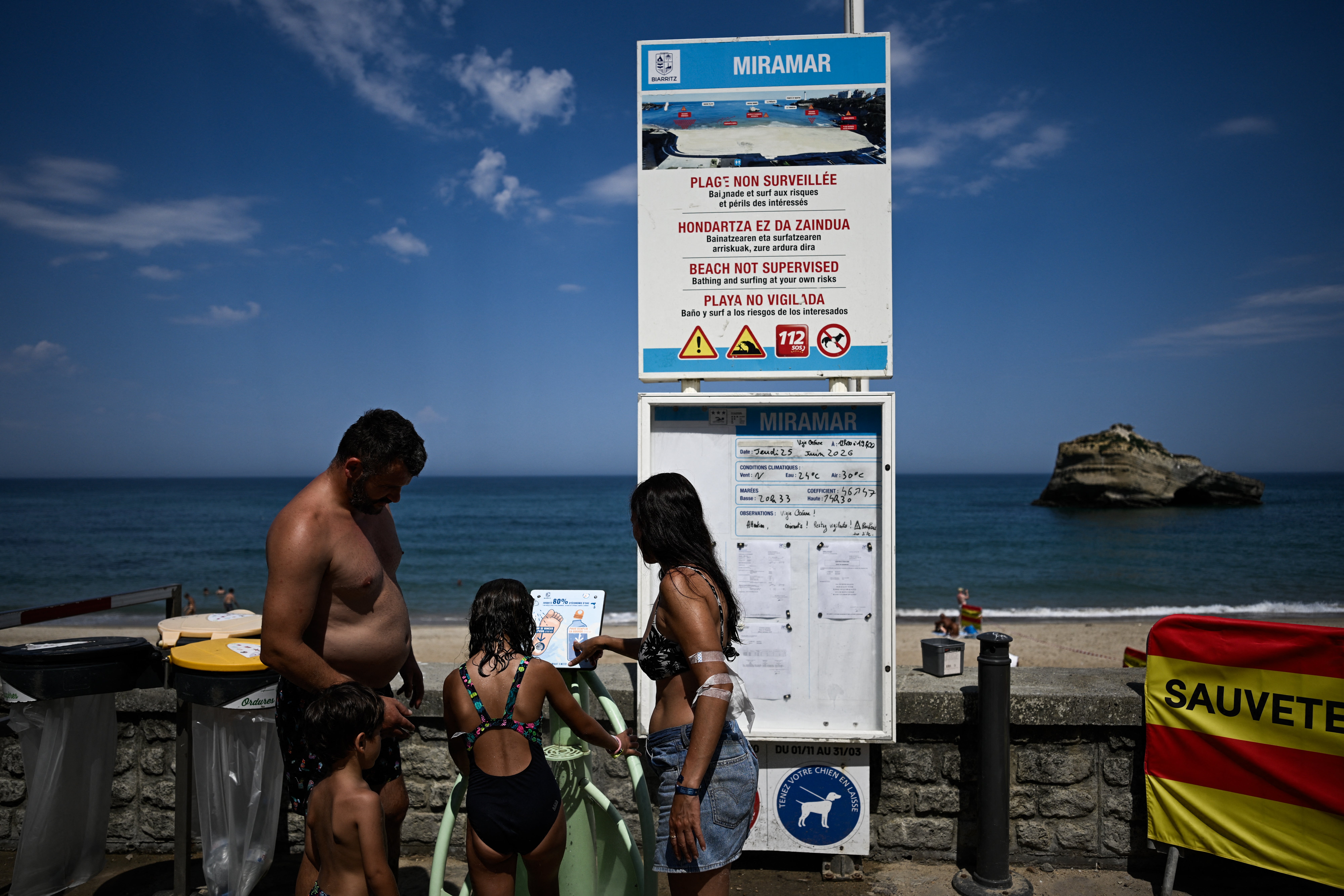 Las temperaturas han superado los 40 °C en la capital, París