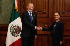Un apretón de manos entre Sheinbaum y el rey Felipe VI abre nueva etapa de relaciones México-España