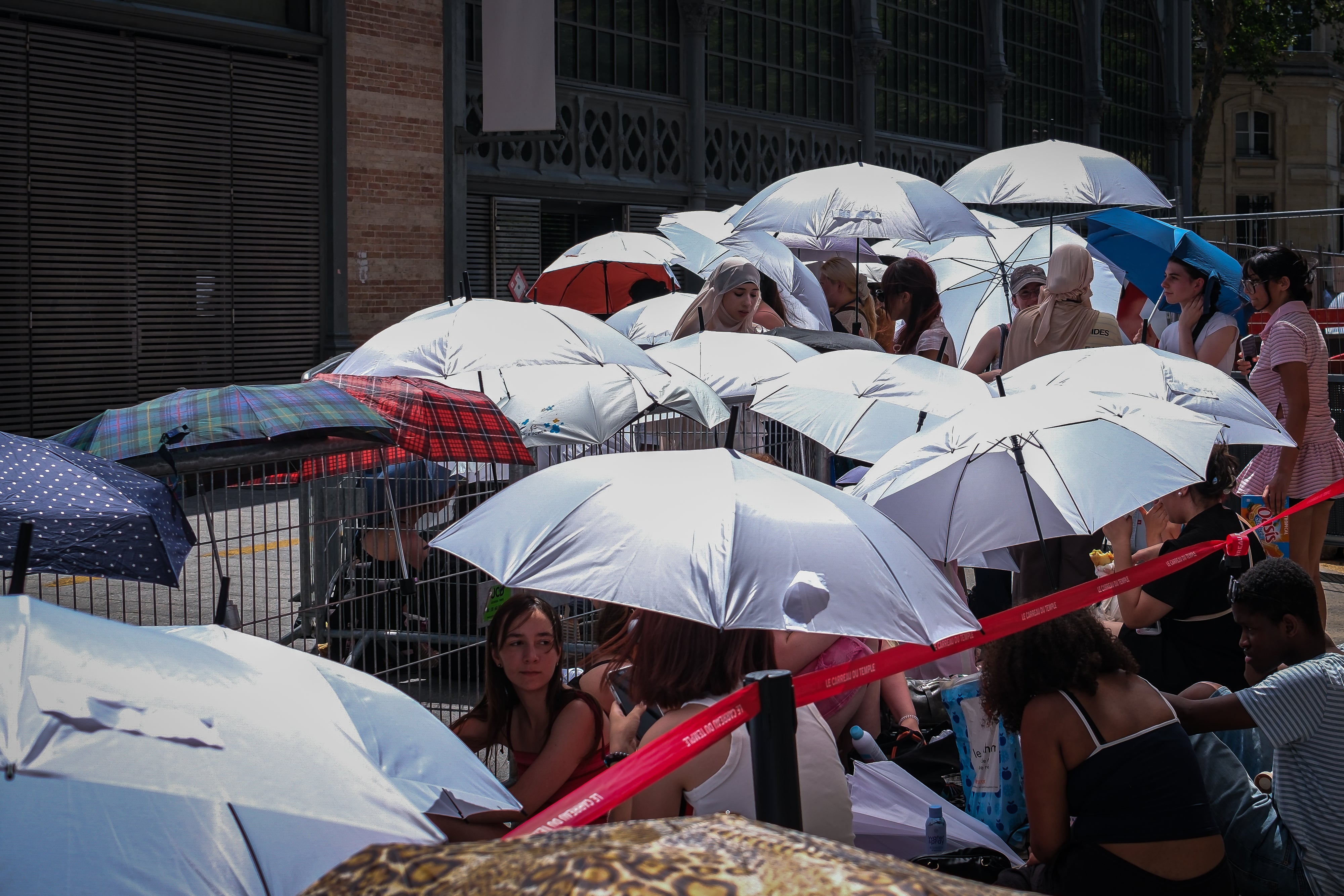 París impuso restricciones a eventos y al consumo de alcohol esta semana tras soportar temperaturas cercanas a los 40 °C