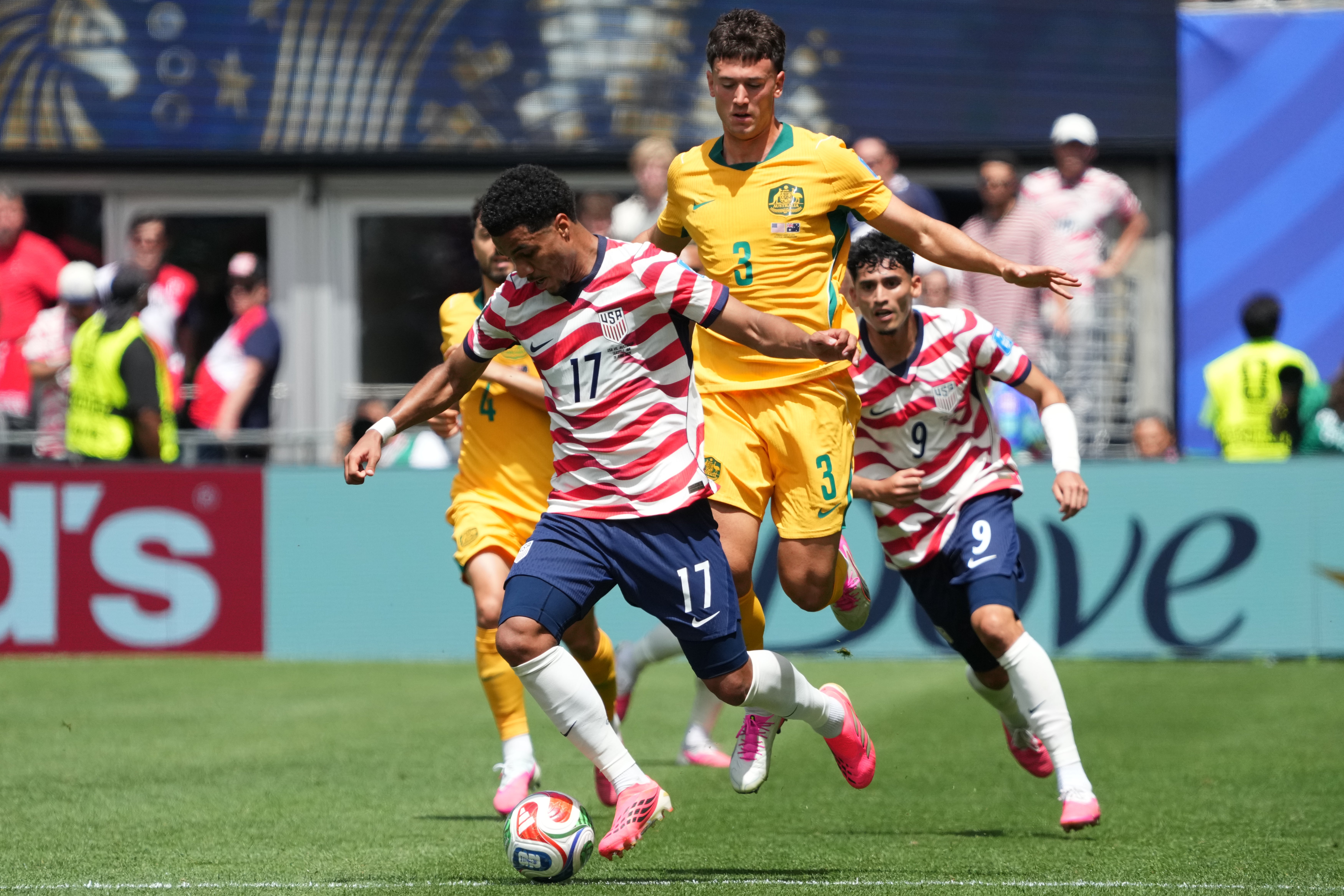 ¿Por qué tantos futbolistas usan botines rosas en el Mundial de 2026?