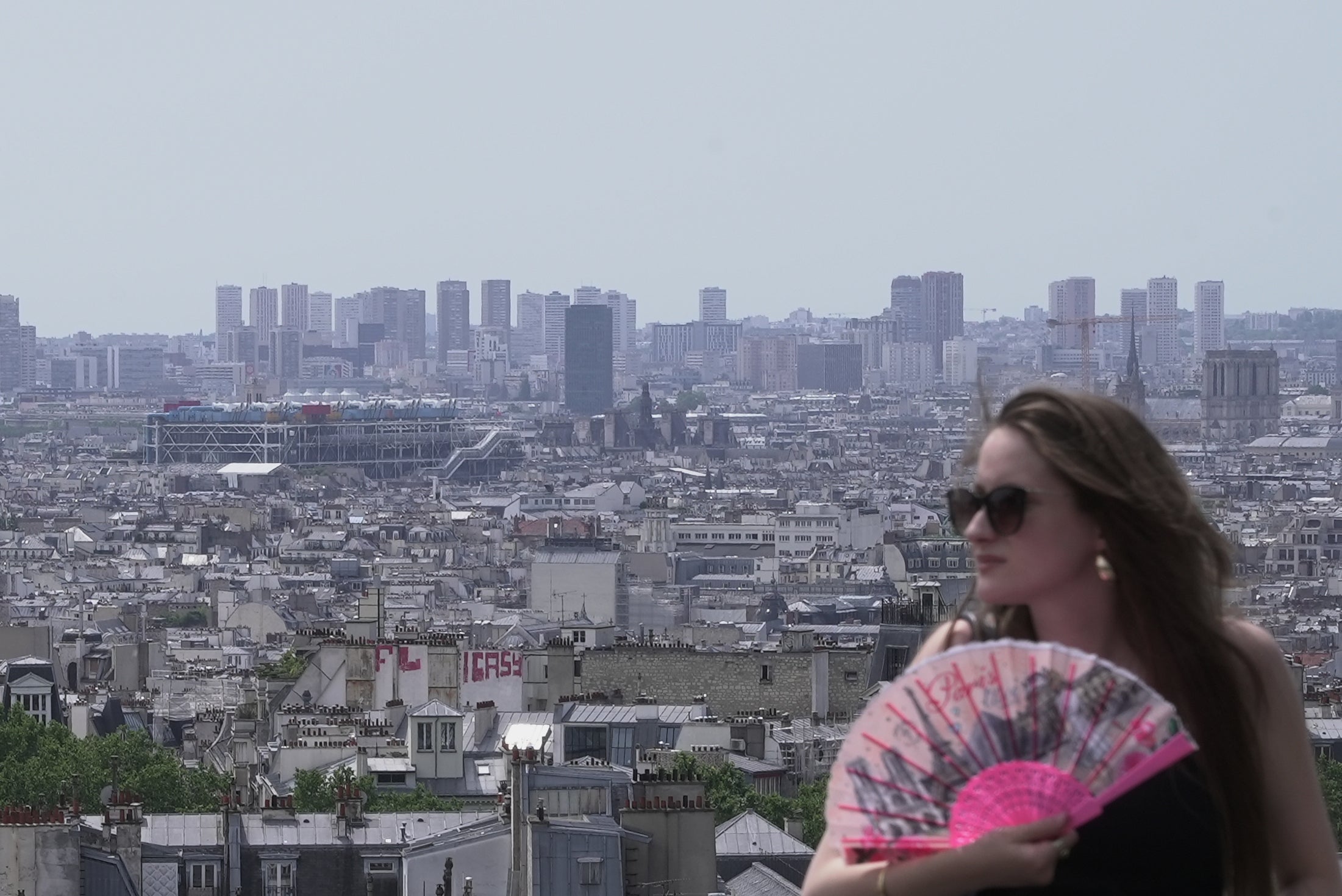 EUROPA-CALOR-TECHOS DE PARÍS