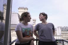 En la ola de calor en Francia, los idílicos techos parisinos se convierten en pesadilla sofocante