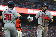 Los 2 hits y 2 carreras de Dubón ante su exequipo guían a Braves sobre Giants 3-1