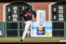 Gigantes blanquean 5-0 a los Bravos con 2 jonrones de Devers y joya de Webb