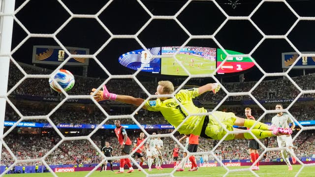 Austria y Argelia empatan 3-3 y ambos avanzan a 16vos de final del Mundial; Irán, eliminado | Independent Español