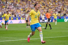 Martinelli marca al final del descuento y Brasil vence a Japón 2-1 en el Mundial