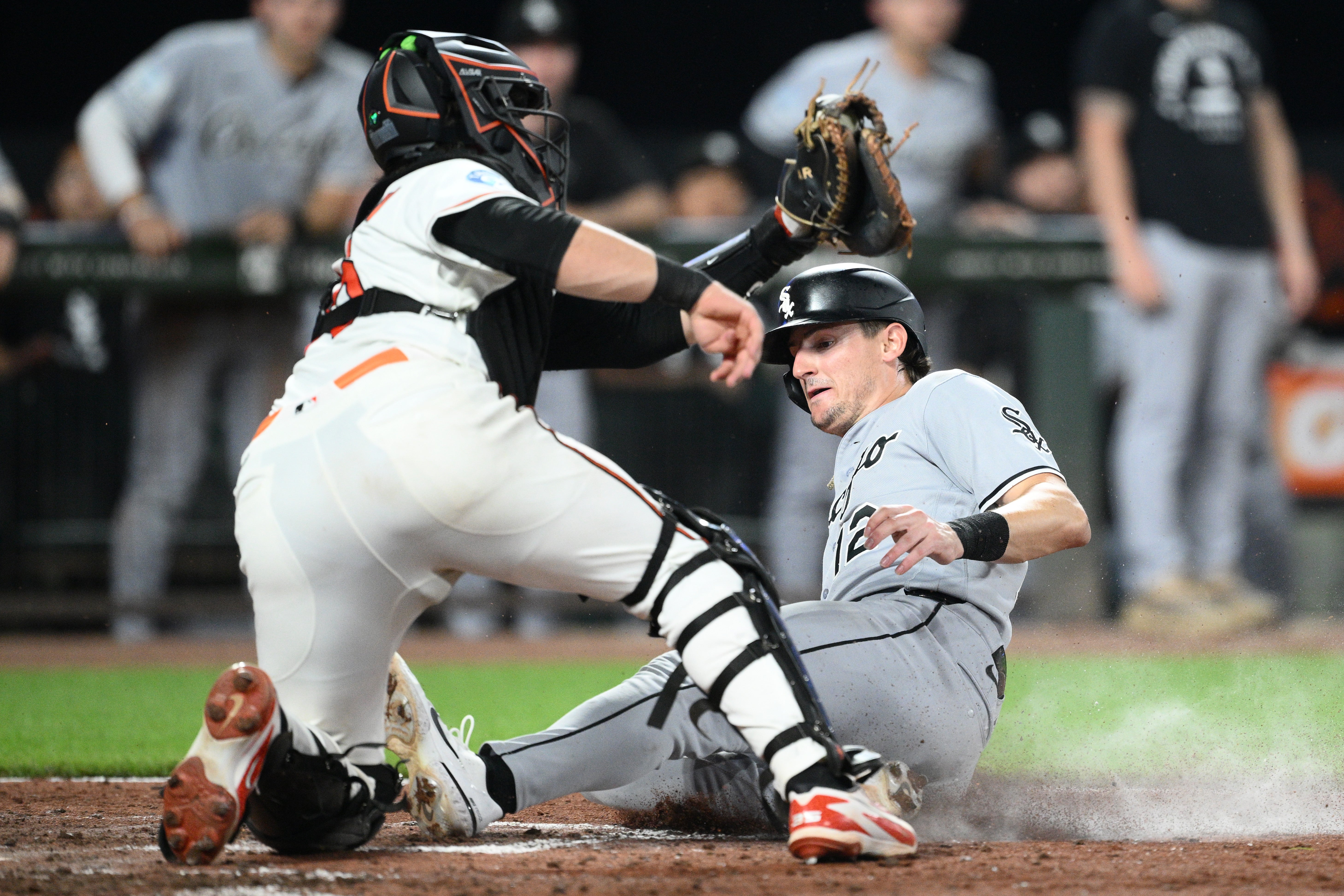 Montgomery rompe el empate con un doble en la octava y los Medias Blancas superan 8-2 a Orioles
