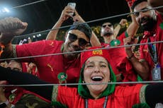Aficionados mexicanos presionan a Holanda, en derrota ante Marruecos en el Mundial