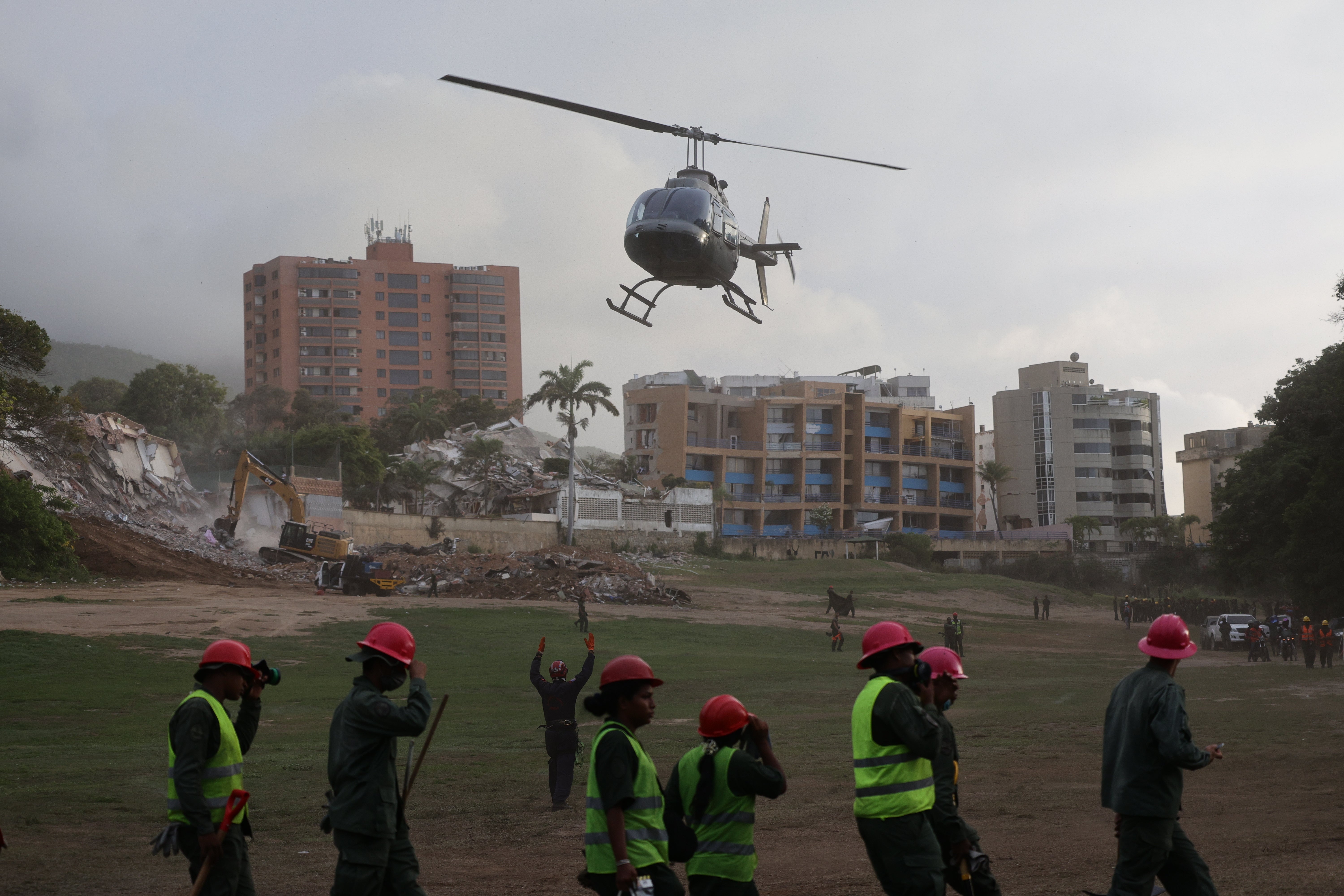 Miles de personas siguen desaparecidas tras el devastador terremoto