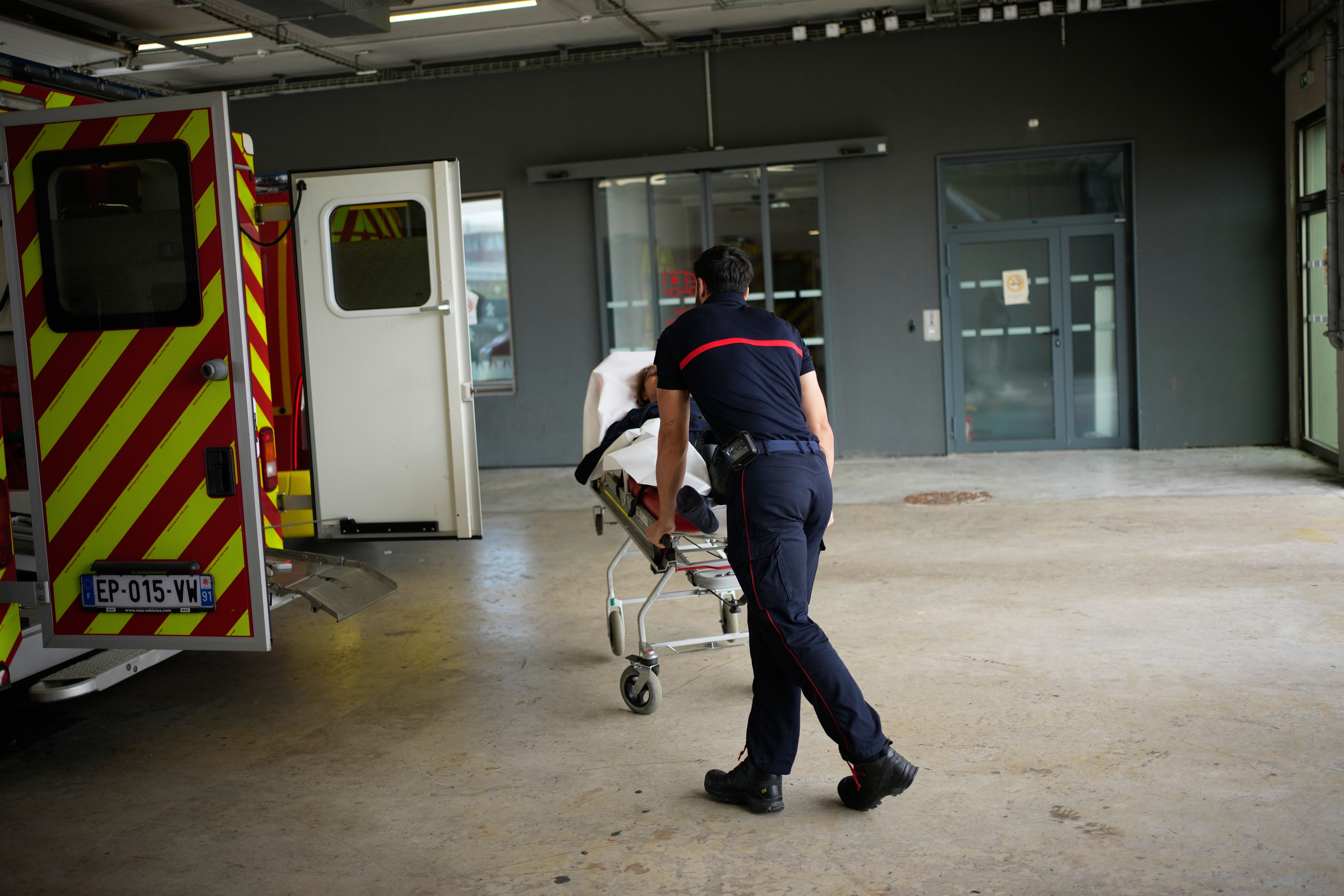 FRANCIA-CALOR-HOSPITALES