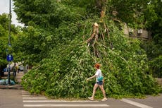Un muerto en Rumania por una fuerte tormenta durante una intensa ola de calor