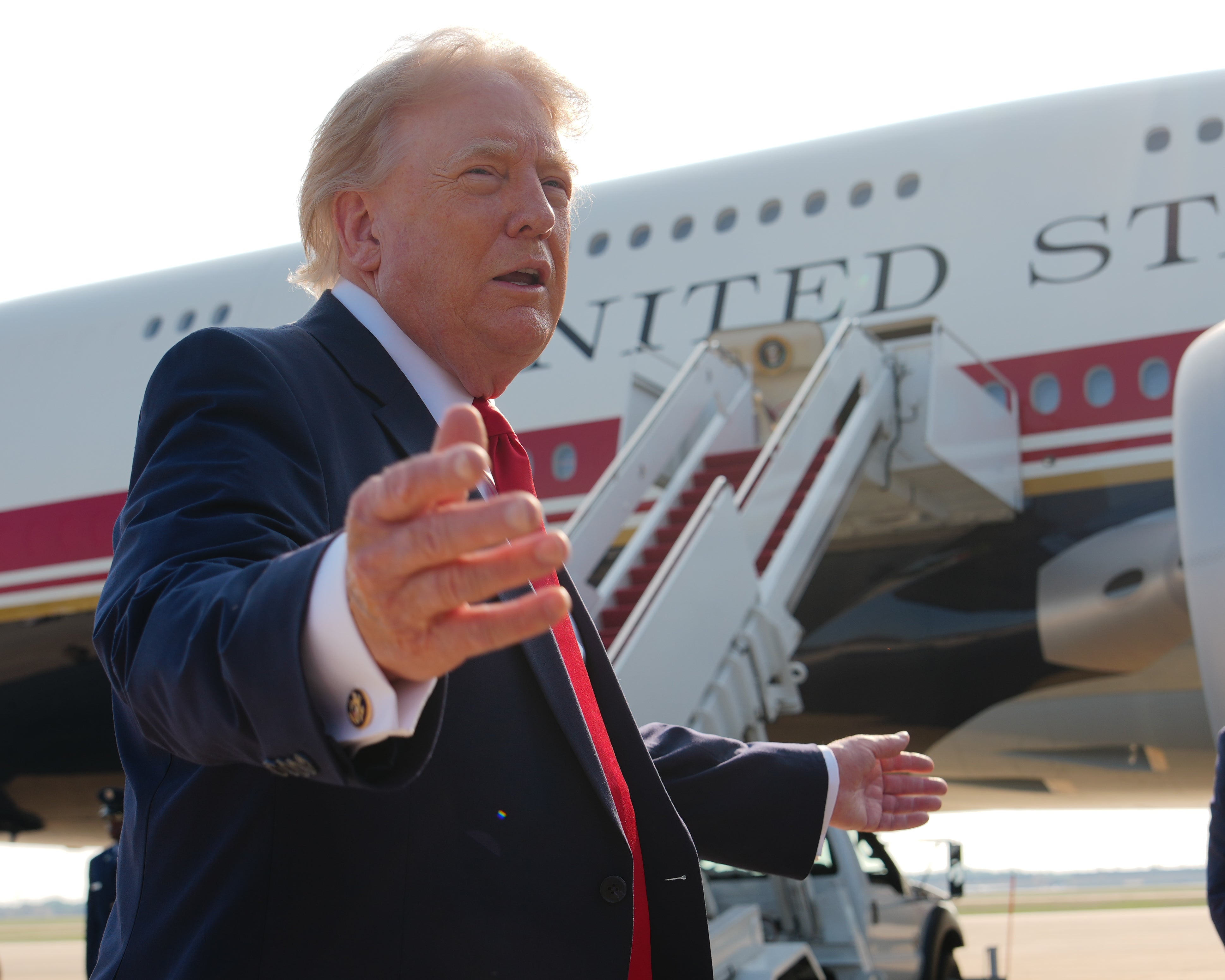 El patrimonio neto de Donald Trump ha aumentado significativamente gracias a sus inversiones en criptomonedas