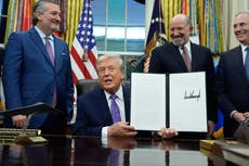 Trump ganó casi $1.200 millones con criptonegocios en 2025, según documento federal