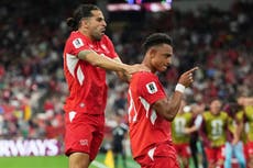 Embolo y Ndoye anotan para que Suiza avance en el Mundial con triunfo fácil de 2-0 sobre Argelia