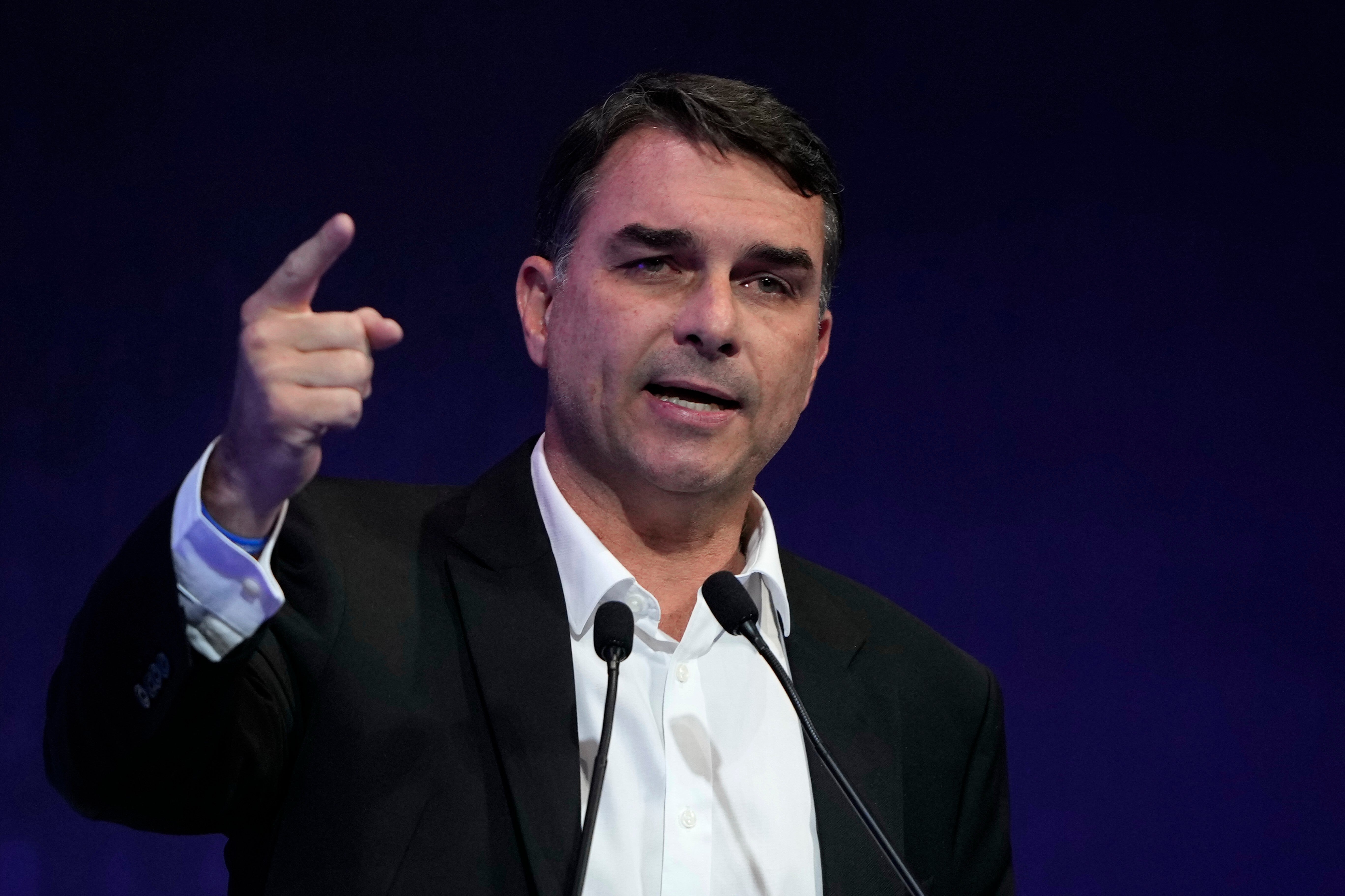 BRASIL-LULA-BOLSONARO