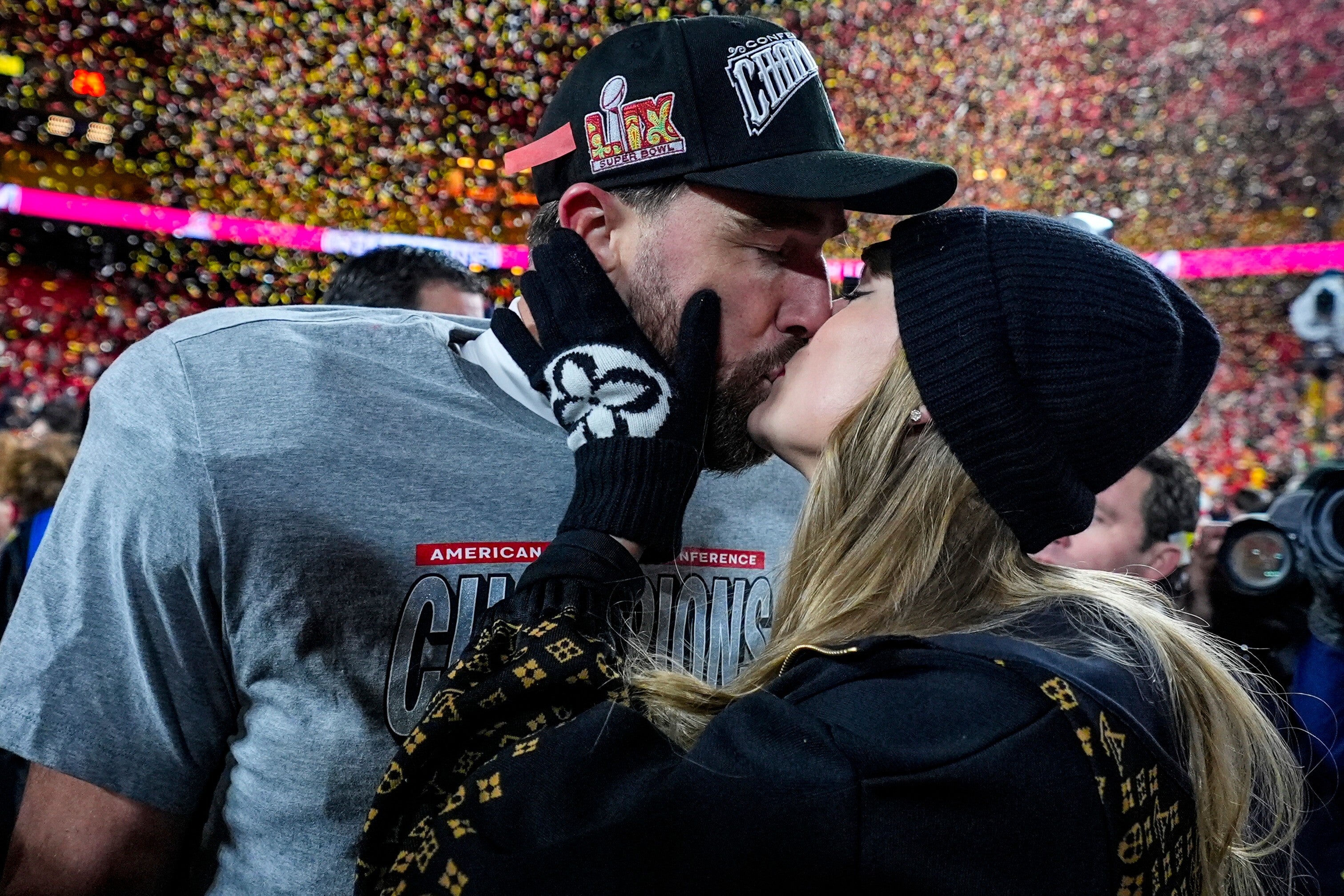 TAYLOR SWIFT-TRAVIS KELCE-CRONOLOGÍA