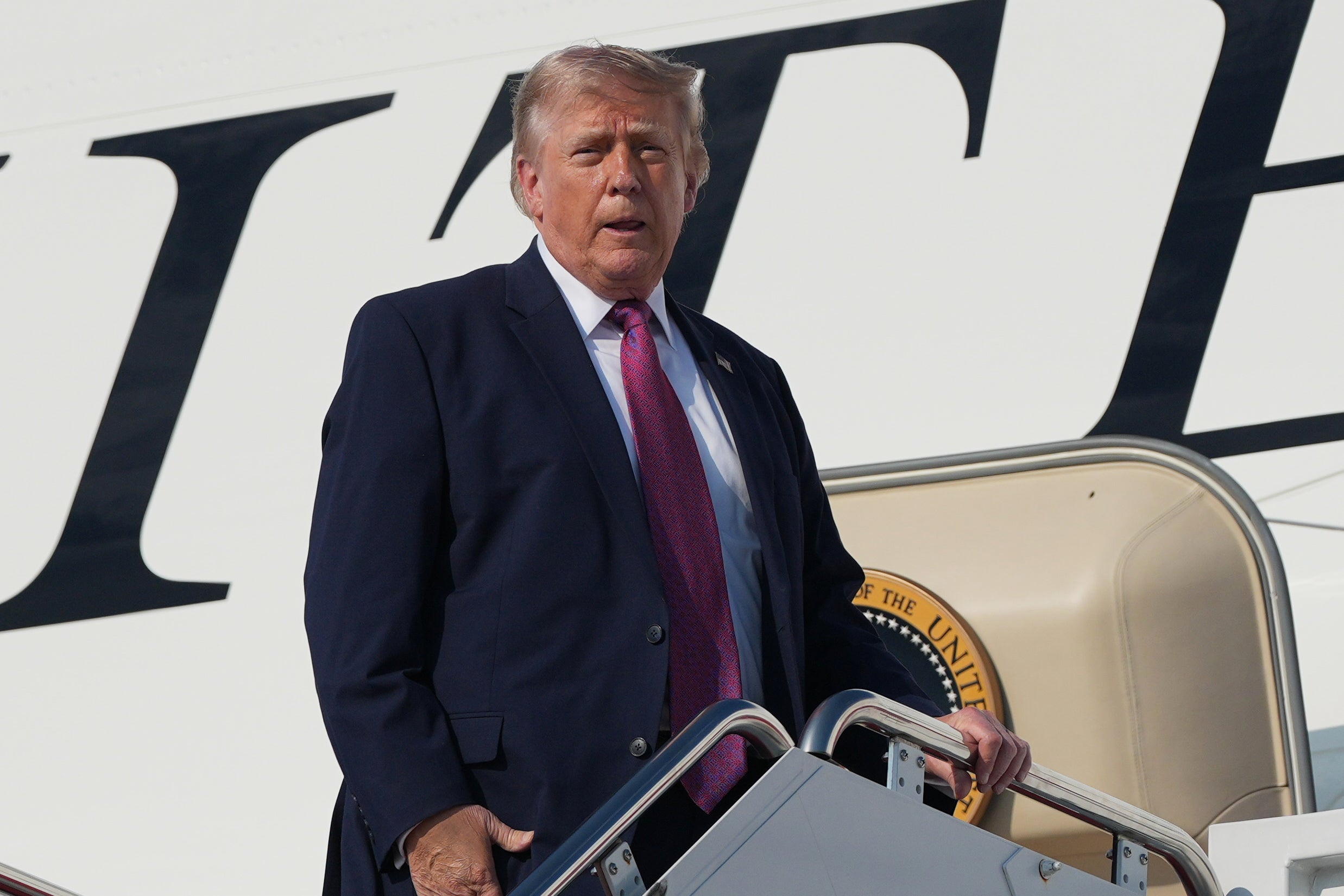 TRUMP-INDULTOS