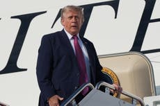 Trump indulta a exsocio de Abramoff y a 9 condenados por violar controles de emisiones vehiculares