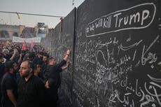 Poeta pide la muerte de Trump en el funeral del fallecido líder supremo de Irán