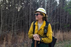 Recuerdan a bomberos muertos combatiendo incendios en la frontera Colorado-Utah