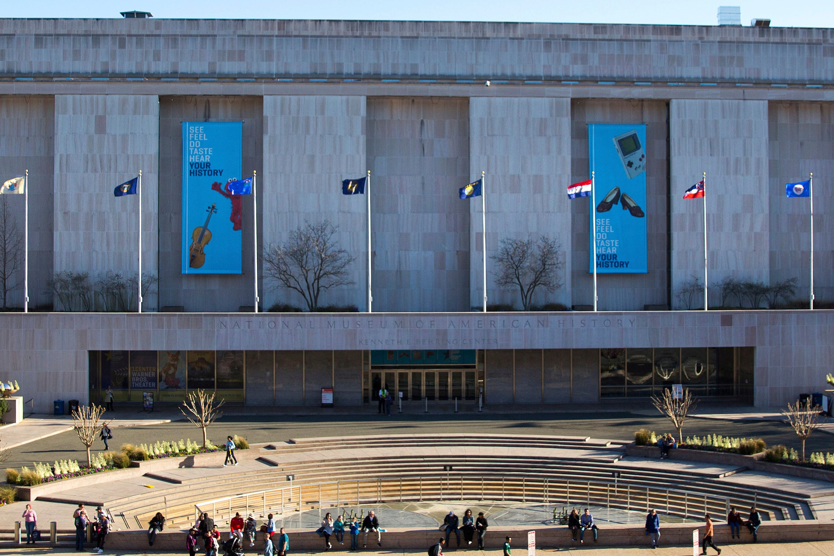 TRUMP SMITHSONIAN