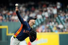 Walker y Paredes pegan jonrones y Astros vencen 2-0 a Rays con blanqueada combinada