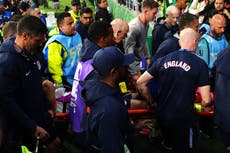 Jordan Henderson se lesiona al celebrar el triunfo de Inglaterra