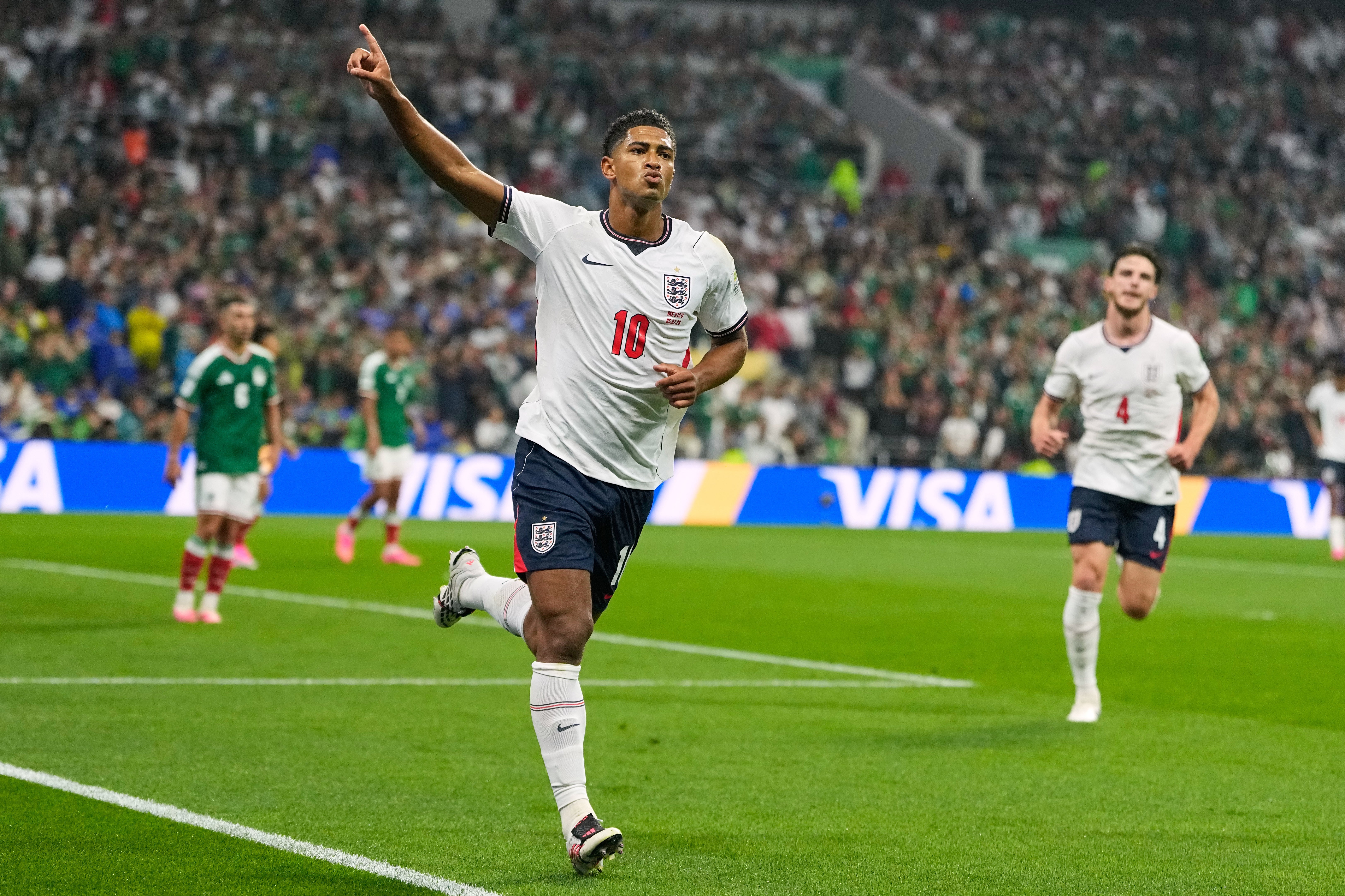 Inglaterra sobrevive al Azteca, fulmina a México en casa y avanza a los cuartos de final
