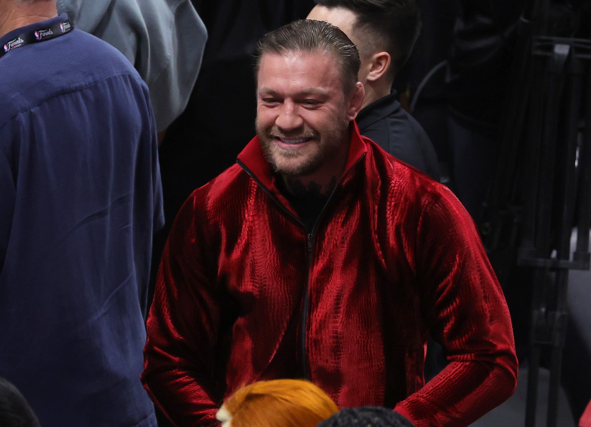 Conor McGregor durante un partido de los Miami Heat en junio de 2023