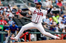 Bravos ponen a Martín Pérez en lista de lesionados por contusión en antebrazo