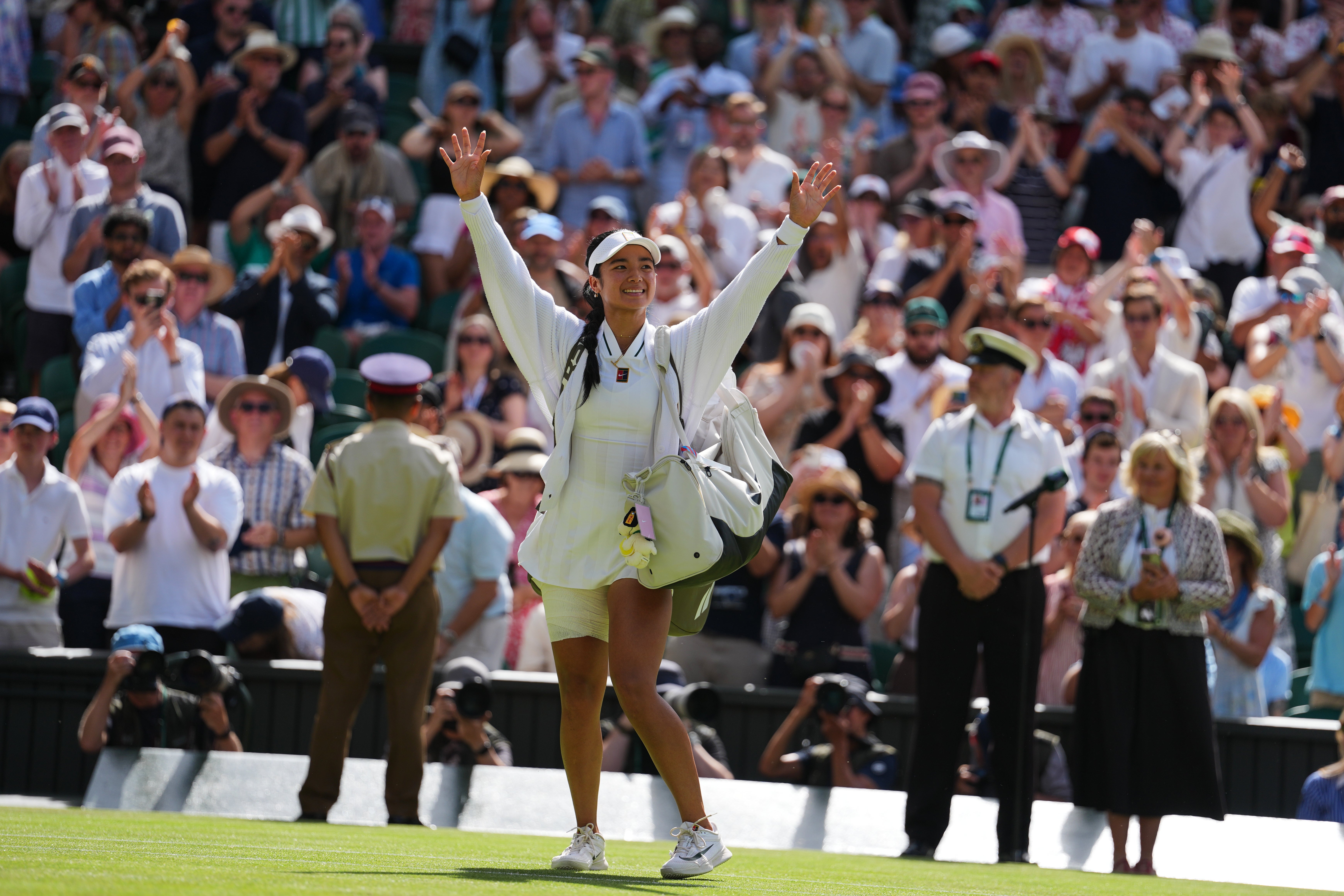 Alexandra Eala da un 'rayo de esperanza' a Filipinas pese a su salida de Wimbledon