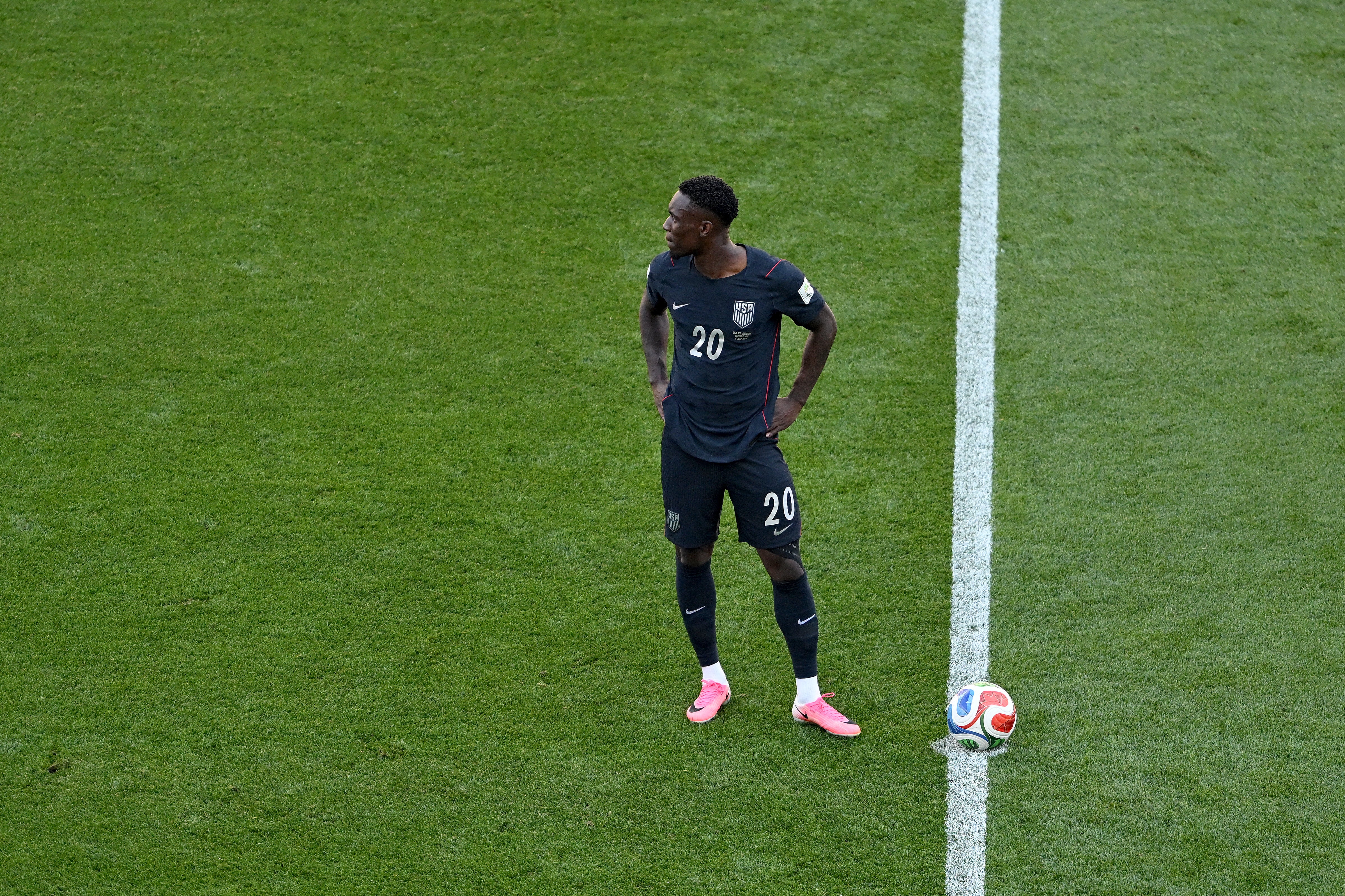 A Folarin Balogun se le permitió jugar contra Bélgica
