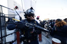 Gobierno de EEUU compra 2 centros de detención en California a empresa privada de prisiones