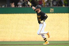 O'Hearn fija récord de Piratas con 10 impulsadas, incluidos 3 jonrones ante Bravos