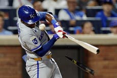 Tyler Tolbert, de los Reales, iguala récord de MLB con hits en 12 turnos seguidos