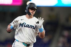 Los Marlins vencen 2-0 a los Marineros con jonrón de Stowers y otra noche grande de Otto López