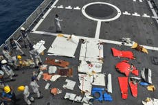 Pakistán recupera más restos de avión de carga en mar Arábigo en 3er día de búsqueda