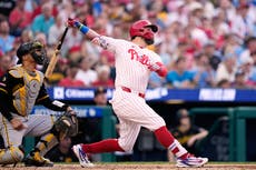 El veterano cañonero de los Filis Kyle Schwarber se une a Bryce Harper en el Derby de Jonrones