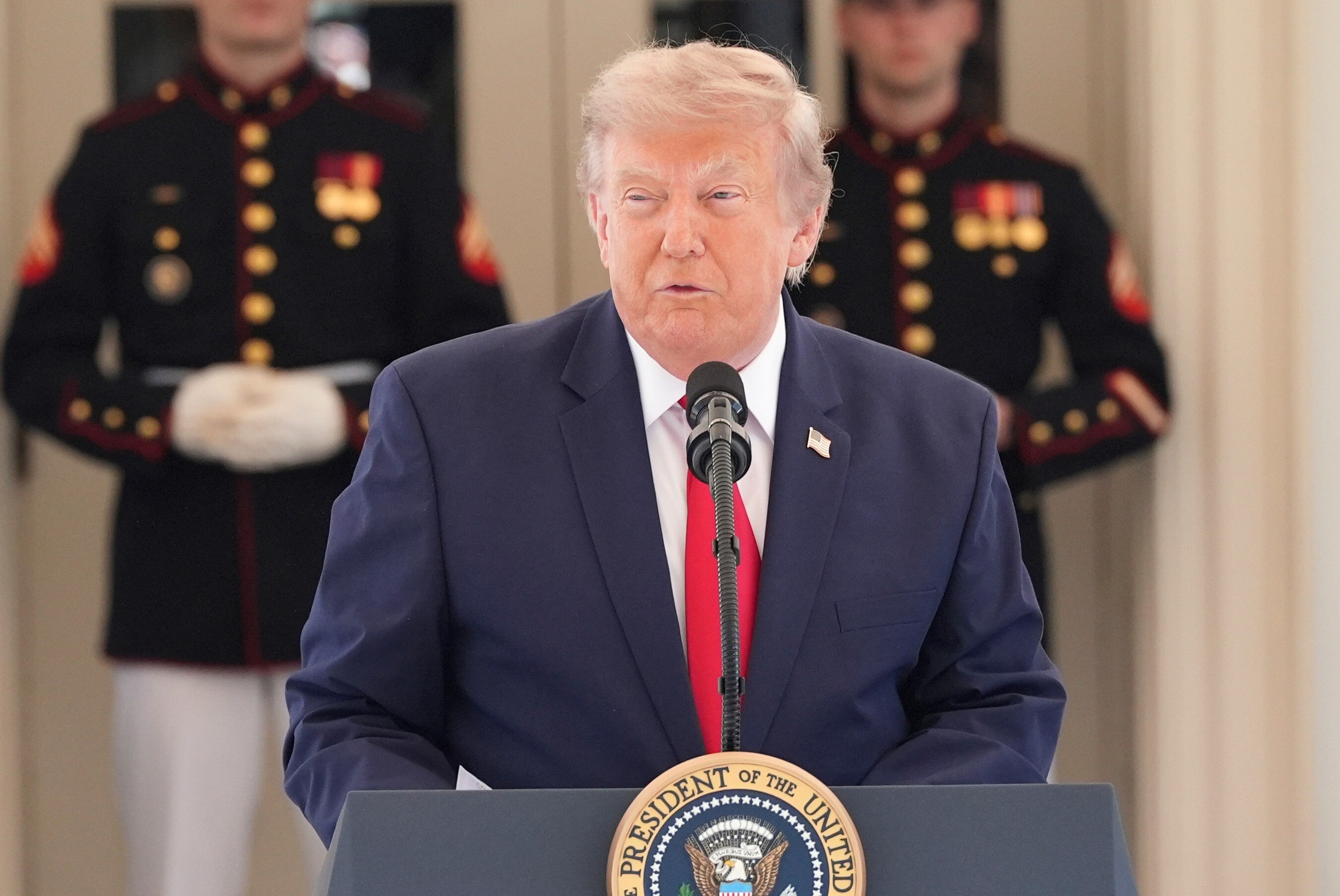 TRUMP-DEMANDA