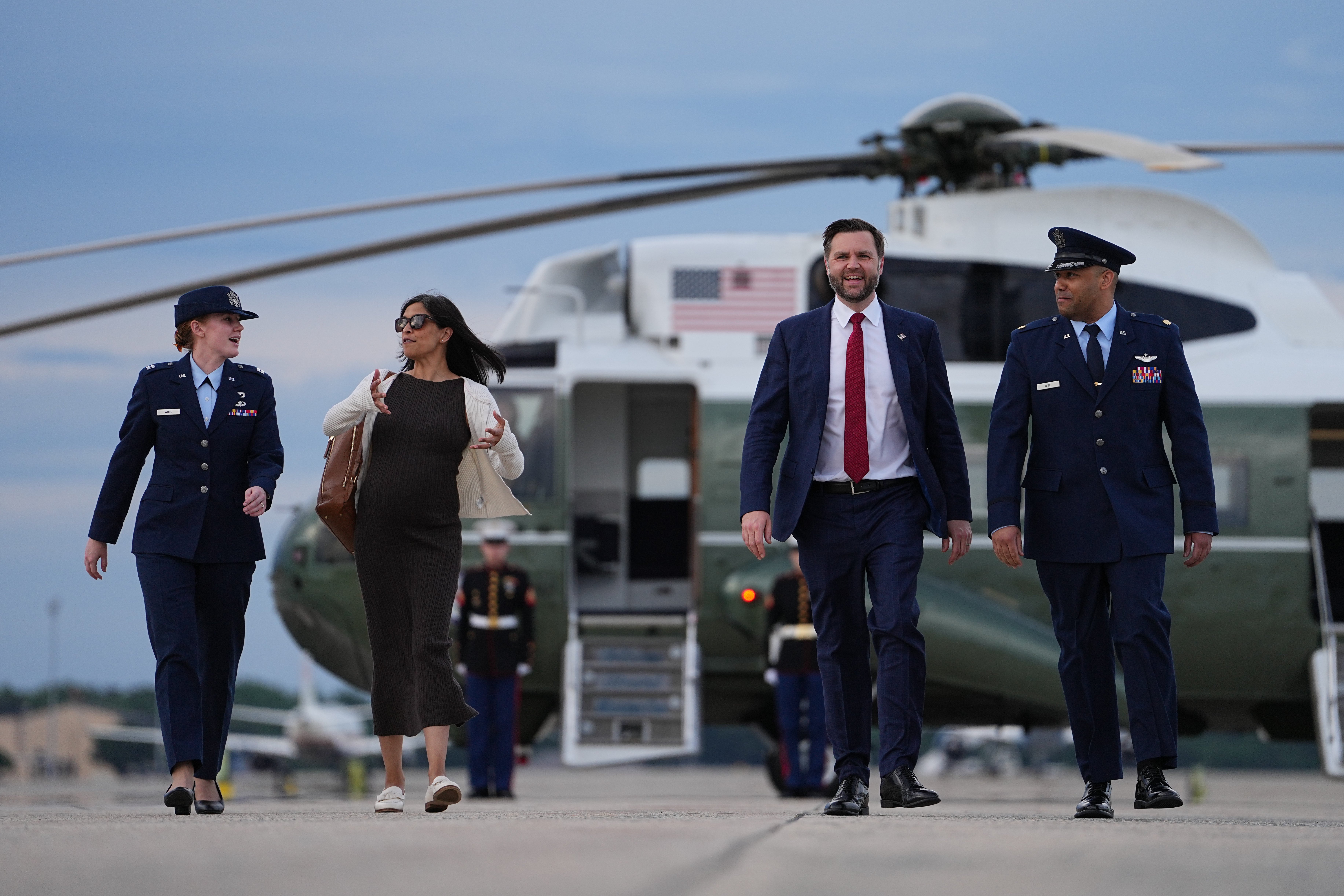 Reportes señalan que agentes del Servicio Secreto se han quejado en privado de las solicitudes de viaje de último momento del vicepresidente JD Vance por la presión que generan sobre los recursos de la agencia