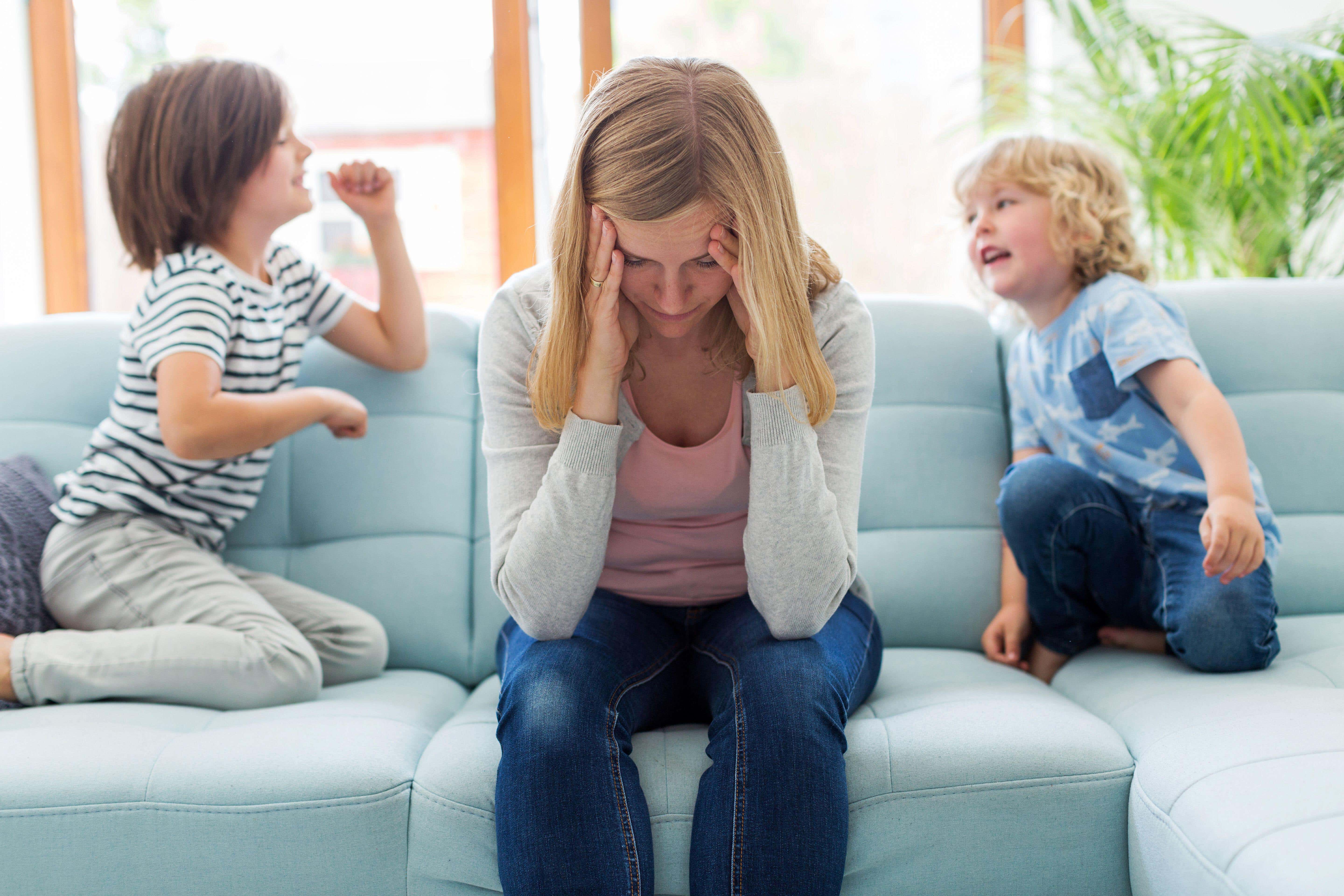 Cuatro de cada 10 padres dejan de lado su propio bienestar emocional para concentrarse en su familia