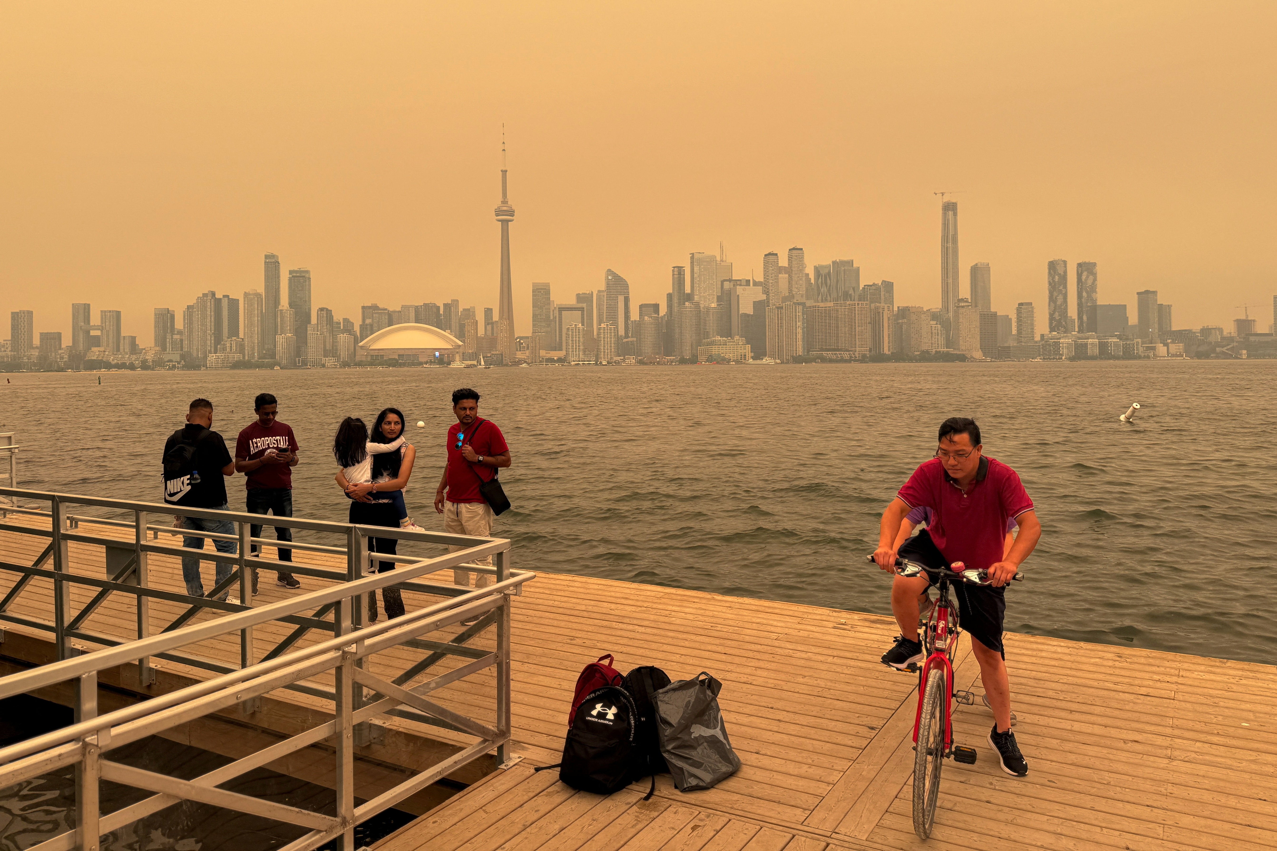 Por qué el cielo de EE. UU. se vuelve naranja por los incendios de Canadá