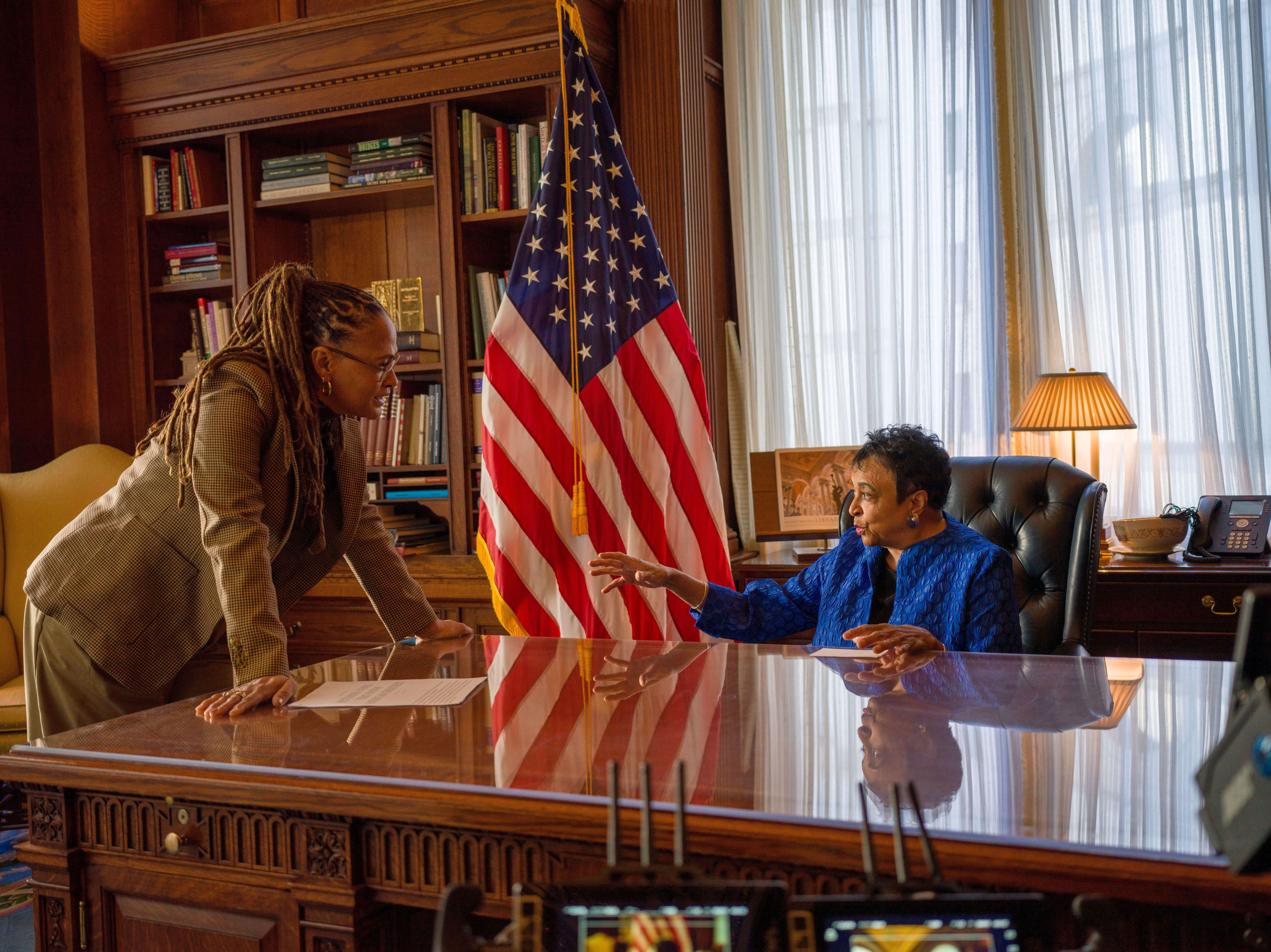 Ava DuVernay anuncia documental sobre enmienda de ciudadanía por nacimiento impugnada por Trump