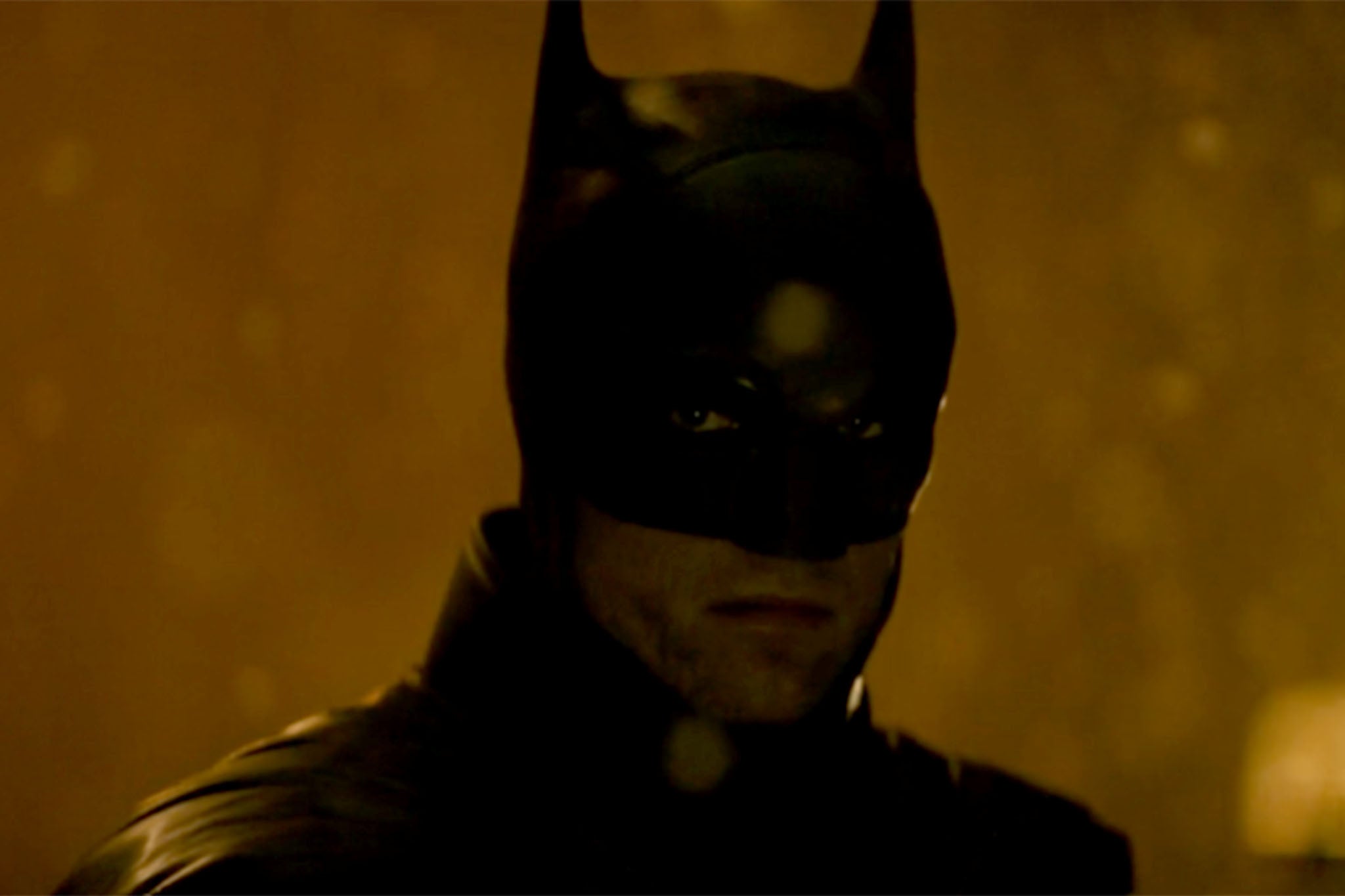 El director Matt Reeves publicó las primeras imágenes de las pruebas de cámara de la película, ofreciendo al público un primer vistazo a Pattinson de nuevo con el traje, mientras continúa el rodaje